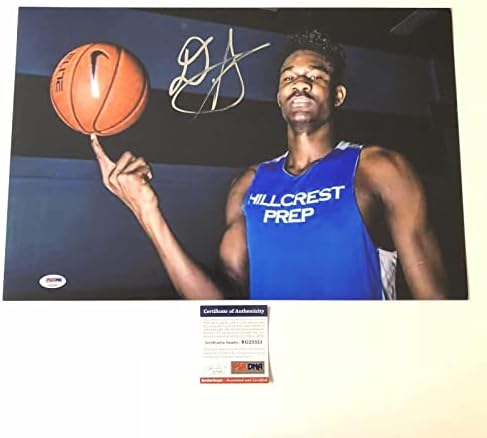 DeAndre Ayton imzalı 12x18 fotoğraf PSA / DNA Phoenix Suns İmzalı-İmzalı NBA Fotoğrafları