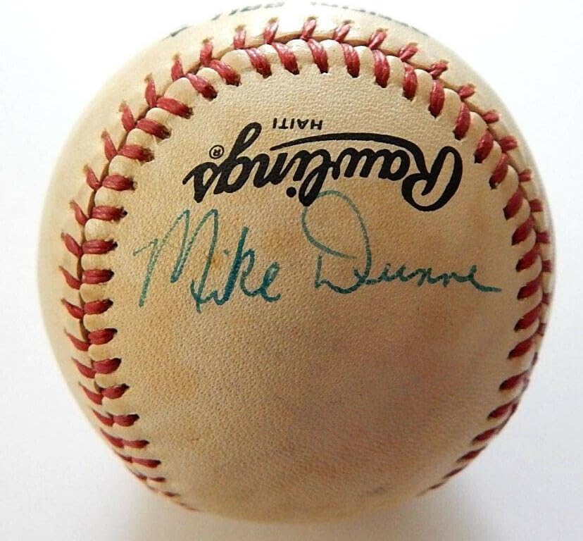 Mike Dunne, Resmi Rawlings NL Beyzbol Otomatik İmzalı Beyzbol Toplarını İmzaladı