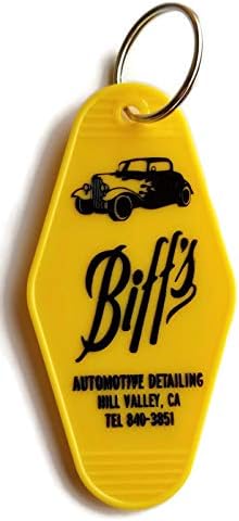 Biff'in Otomotiv Detaylandırması Hill Valley Geleceğe Dönüş Anahtar Etiketinden İlham Aldı