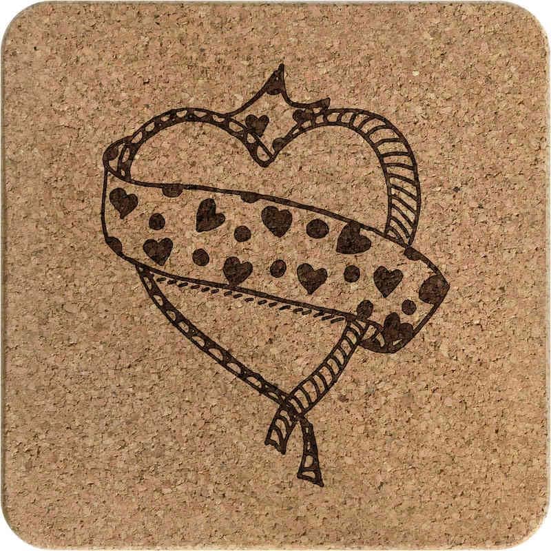 'Kalbin Etrafındaki Kalp Şeridi' Kare Mantar Trivet / Saksı Standı (TR00022494)