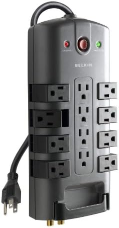 Belkin 12 Çıkışlı USB Güç Şeridi Dalgalanma Koruyucusu, Düz Fiş, 6 ft Kablo (3,996 Joule), Beyaz ve 12 Çıkışlı Pivot Fişli Güç Şeridi